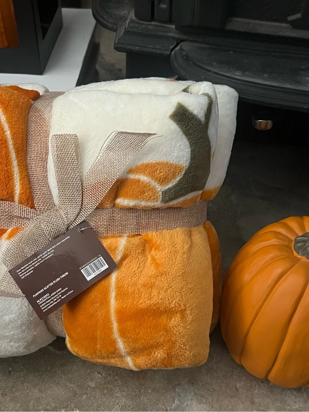 Pumpkin Scatter Plush Throw.- Orange and White Pumpkin Throw Blanket 50 X 60